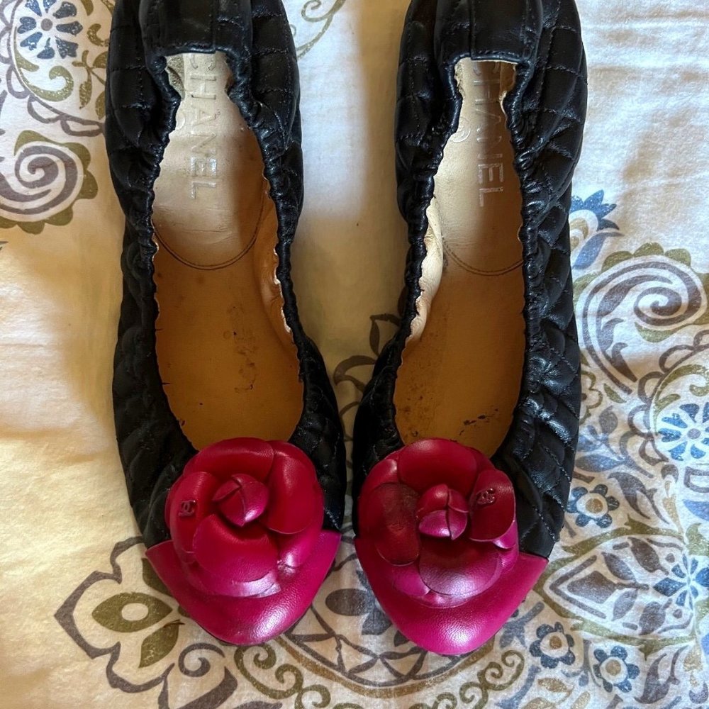 100% CHANEL Black Pink CC Logo Camelia Flower Ballet Ballerina Flats Shoes 41 11